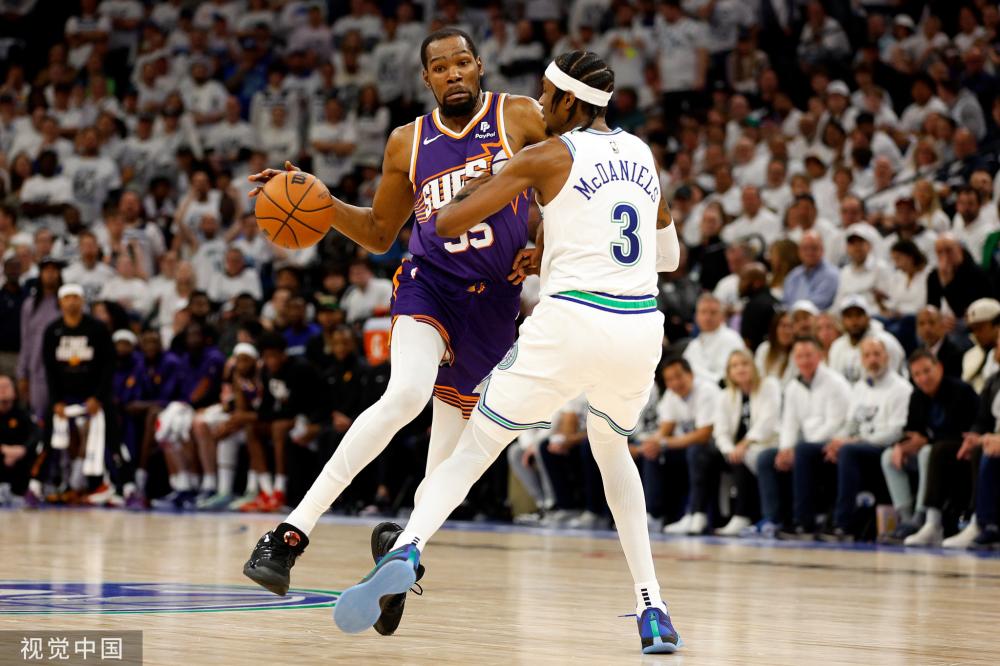 乎球员的个 乎球员的个