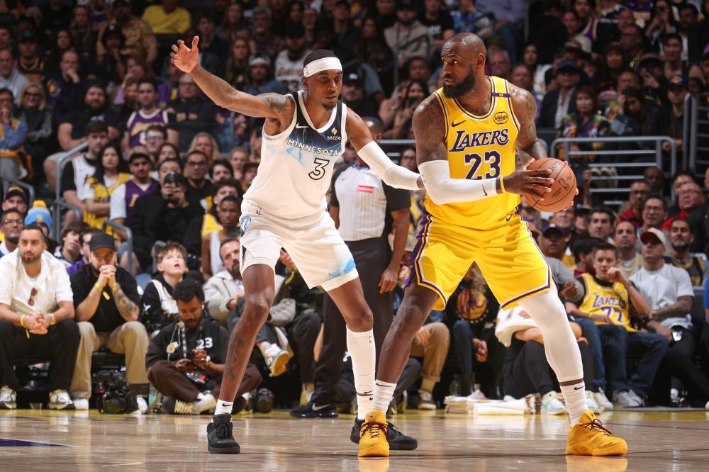 持绝对安静 持绝对安静