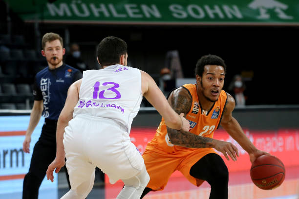 而速度型边 而速度型边